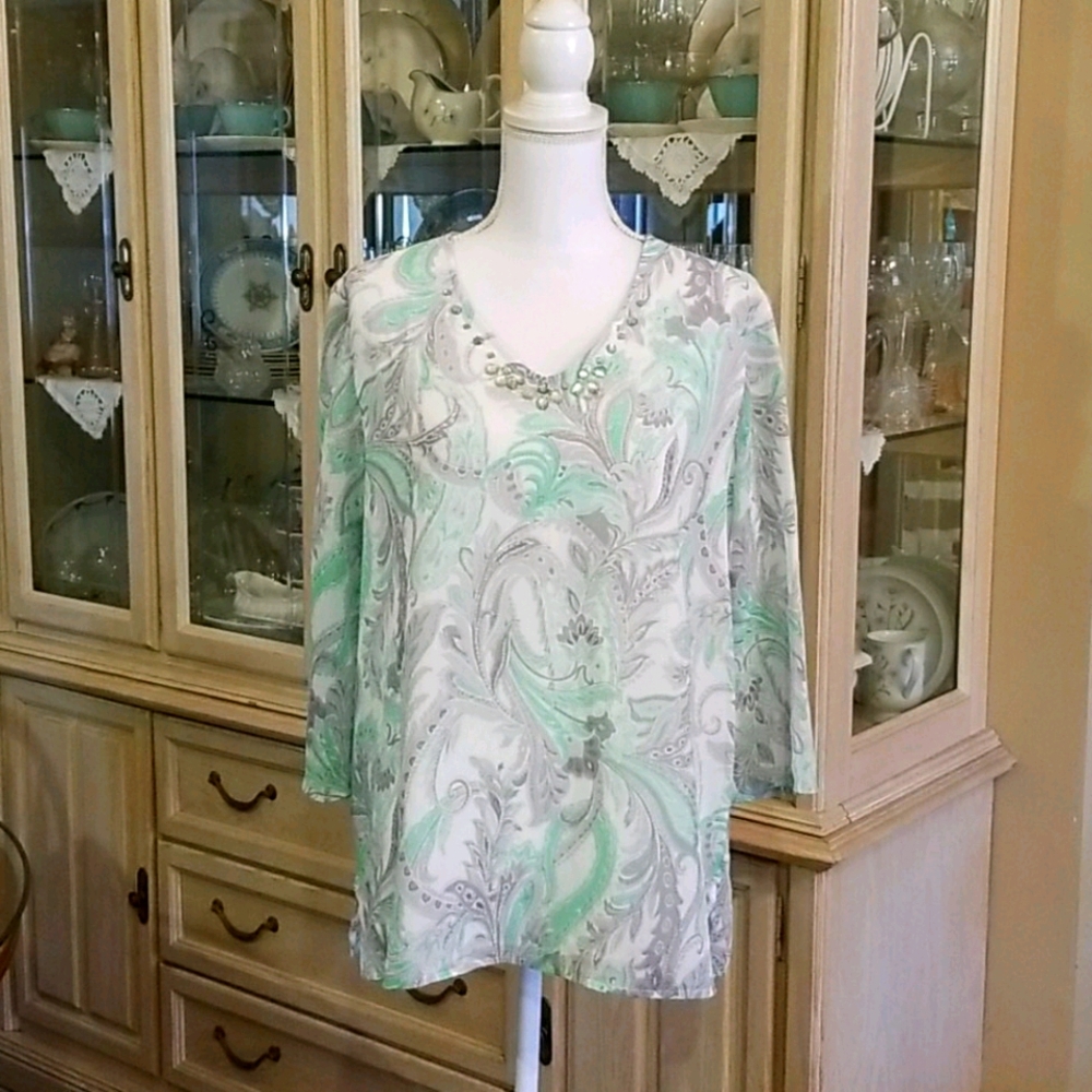 Alfredo Dunner Lined Top